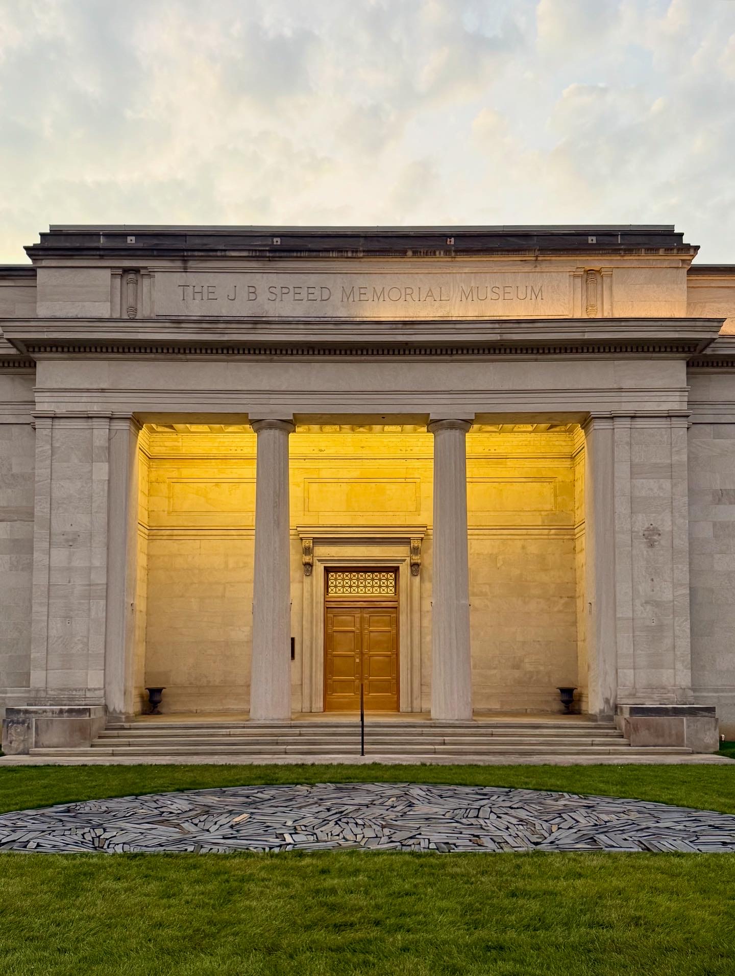 6004A95C 8DBE 42F0 A0B7 9479522E5D51