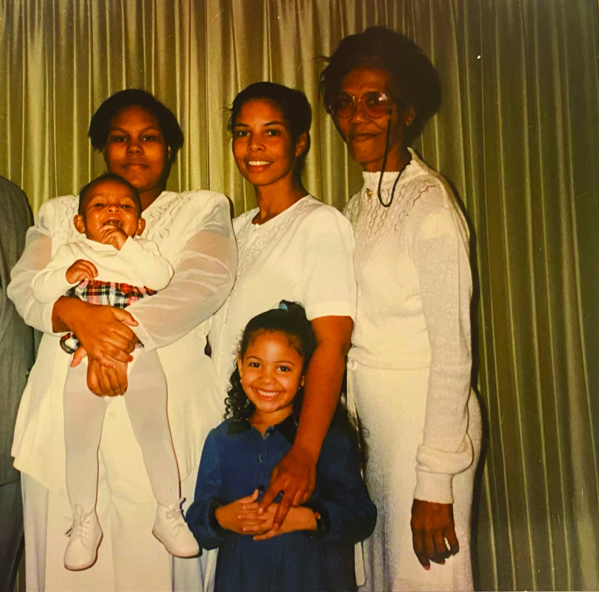 Ashlee phillips family photo