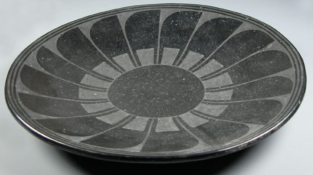 San Ildefonso Blackware Pottery Plate Maria Martinez e1700071408807.jpg