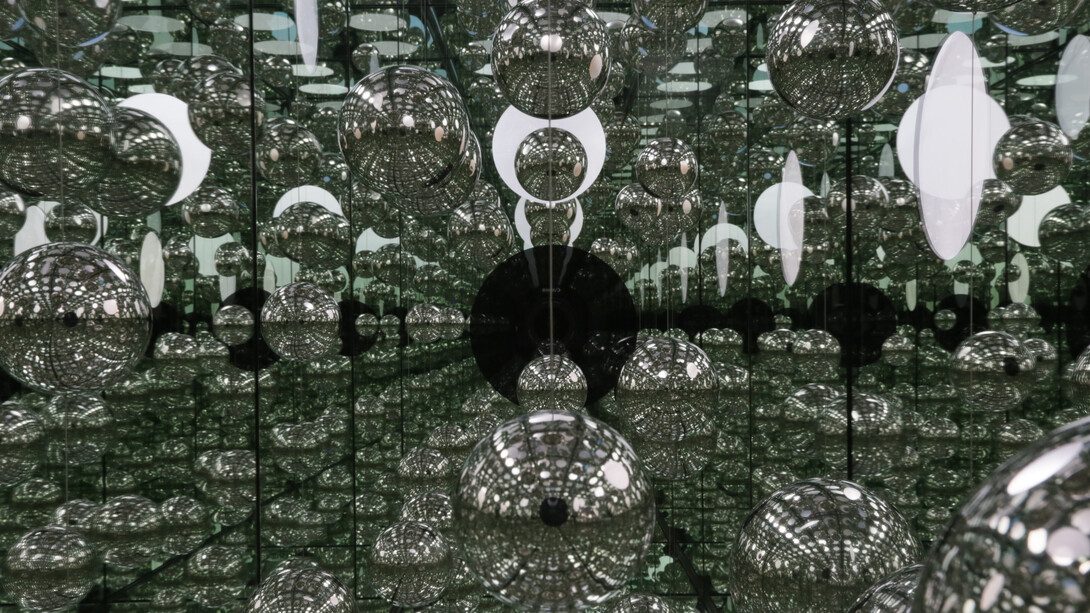 Yayoi Kusama Infinity Mirrored Room Lets Survive Forever 2017 Image c Yayoi Kusama Courtesy of